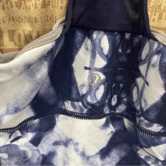 Lululemon Ink Blot Scoop Neck Tank - Picture 9 of 11